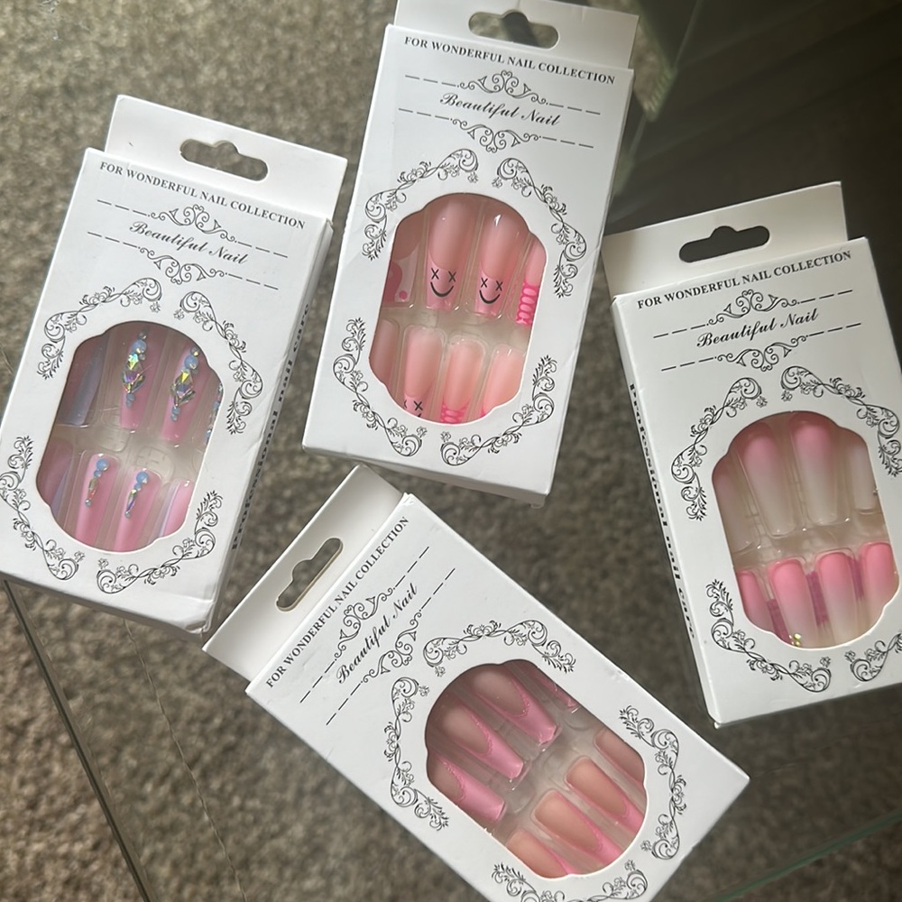 4 packs of 24 press on nails